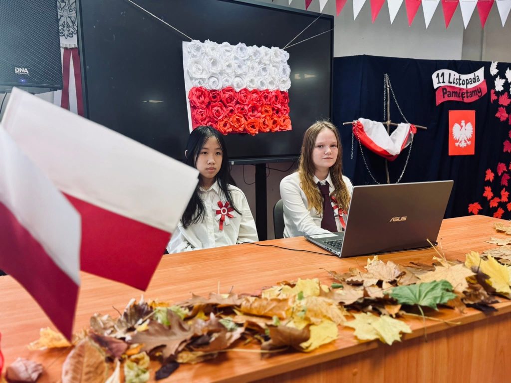 Uroczysty apel z okazji 11 listopada